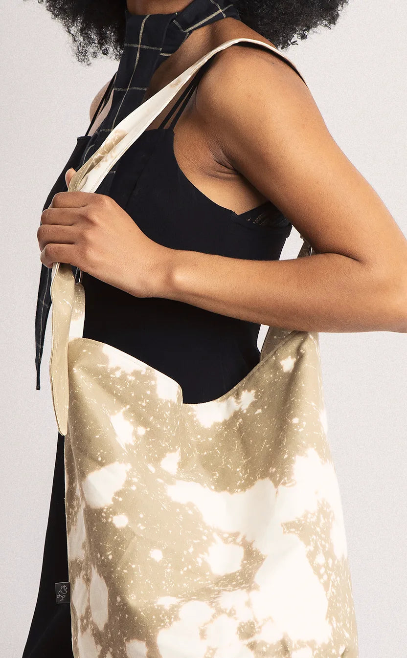 Bolsa Vivienne, bucket, dupla-face, areia e preta – foto 3