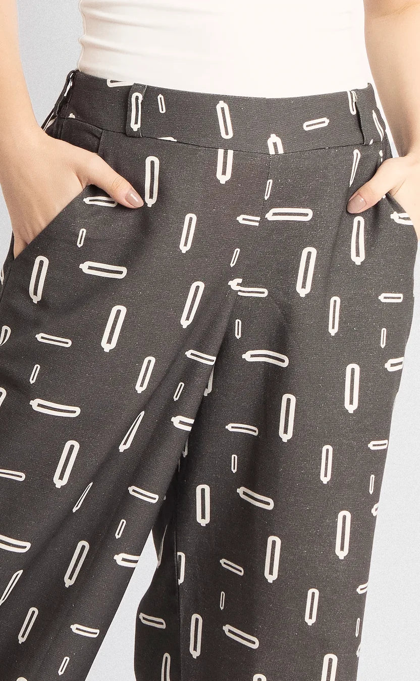Calça Quê de Qualquer Coisa – foto 3