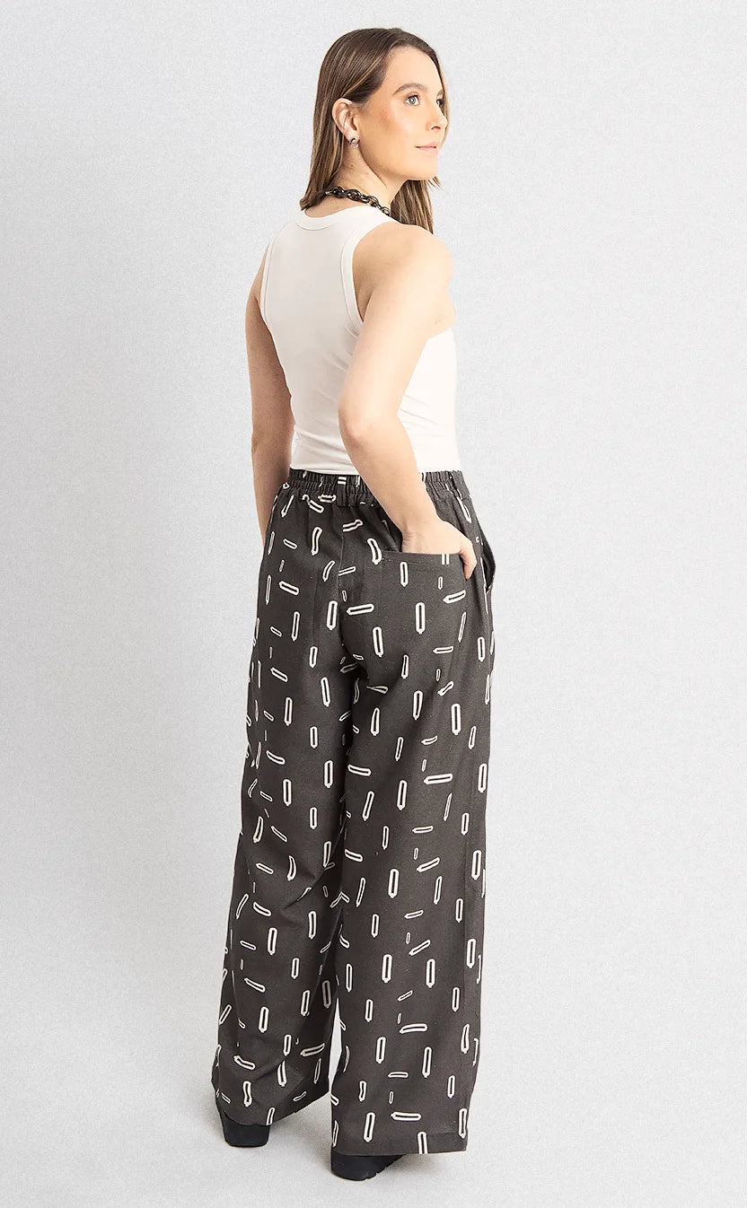Calça Quê de Qualquer Coisa – foto 4