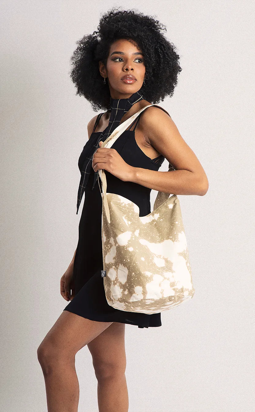 Bolsa Vivienne, bucket, dupla-face, areia e preta – foto 5